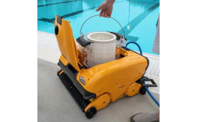 Maytronics Dolphin Wave 140 Robotic Cleaner